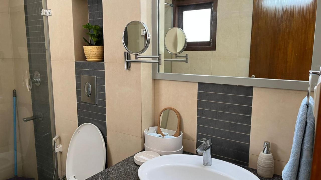 Luho Grande Bed & Breakfast บังกาลอร์ ภายนอก รูปภาพ