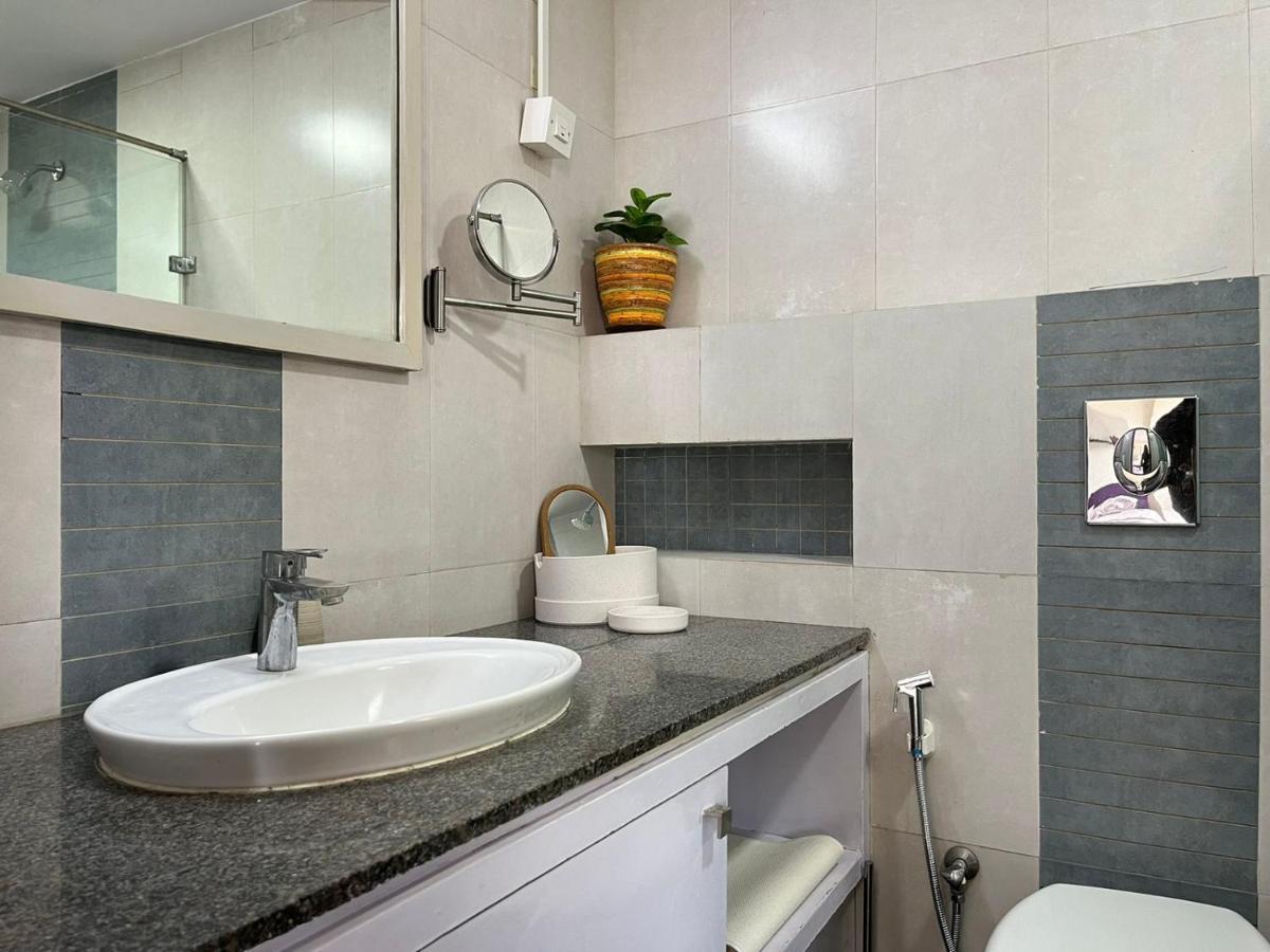 Luho Grande Bed & Breakfast บังกาลอร์ ภายนอก รูปภาพ