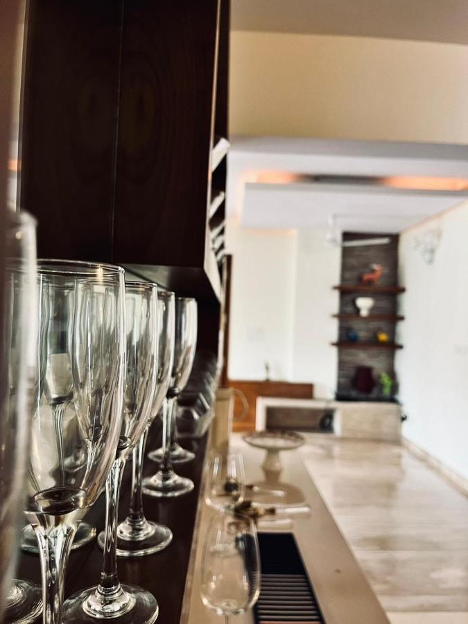 Luho Grande Bed & Breakfast บังกาลอร์ ภายนอก รูปภาพ